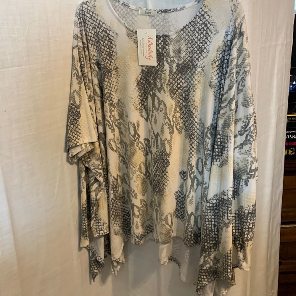 Jodifl size medium oversized blouse